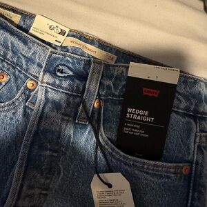 brand new women’s Levi's Wedgie Straight High-Rise Jeans